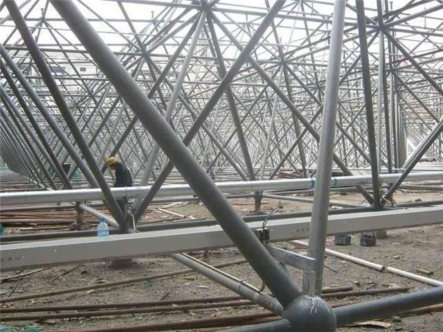 丽江盘点螺栓球网架对选材方面的4点要求