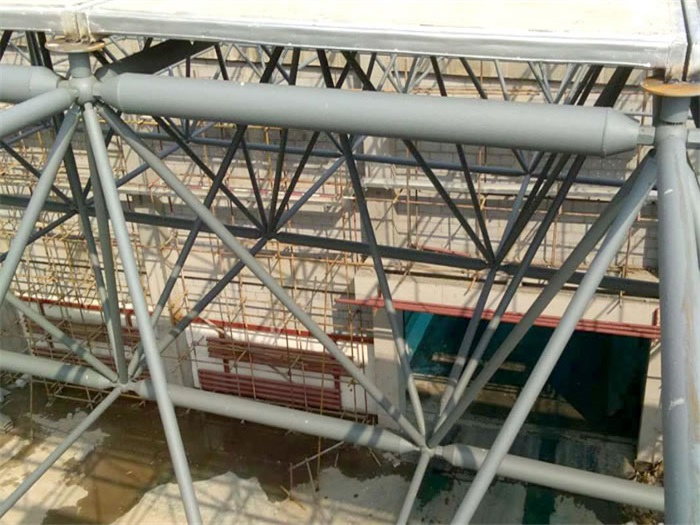 丽江公安局网架天基板屋面